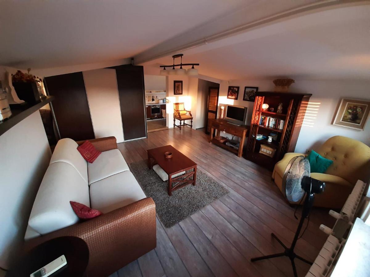 Nice, Cosy Studio Apartment With Shared Outdoor Pool Banjole Exterior foto